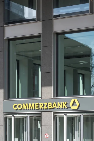 Amburgo Germania Marzo 2021 Segnaletica Una Filiale Commerzbank Commerzbank Una — Foto Stock