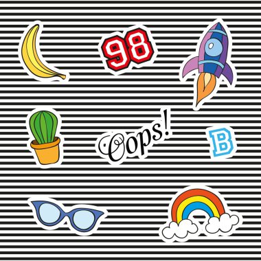 Moda yama rozetleri farklı unsurları ile. Çıkartmalar, iğne, yamalar ve karikatür 80s 90s çizgi roman tarzı koleksiyonunda el yazısıyla aldığınız notları ayarlayın. Eğilim. Vektör illüstrasyon izole.