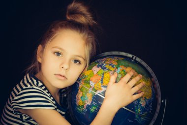 Güzel kız bir dünya sarılma