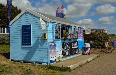  Sahil ferahlık Kiosk Promenade Felixstowe Suffolk İngiltere'nin.