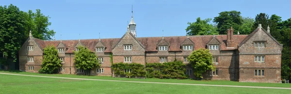 Stabilna budowa Audley End House w hrabstwie Essex w Anglii. — Zdjęcie stockowe