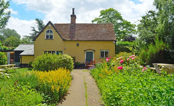 Southill tearoom en tuinen op het platteland Bedfordshire. — Stockfoto