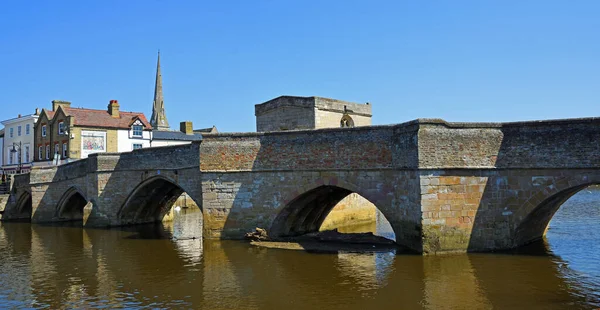 Ives Cambridgeshire Deki Ouse Nehri Üzerindeki Tarihi Köprü — Stok fotoğraf