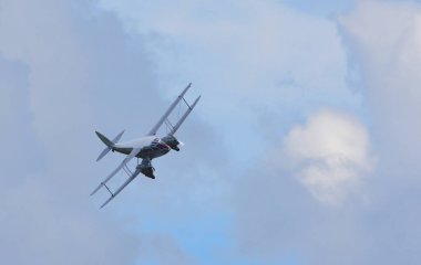 ICKwell, BEDFORDSHIRE, İngiltere - Haziran 06, 2021: Vintage De Havilland DH.9A Dragon Rapide G-AGSH İngiliz Avrupa Havayolları 'nın uçuş renklerinde.