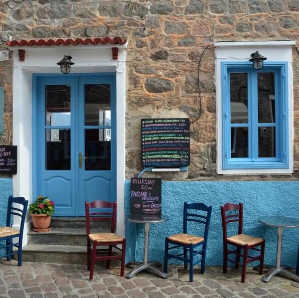 Taberna cerca del puerto de Molyvos —  Fotos de Stock