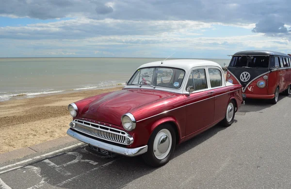 A Classic Hillman Motor Car in Rally on Felixstowe Seafront. — Stock Photo, Image
