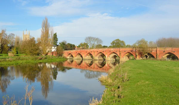 Le pont Packhorse du XVe siècle à Great Barford Bedfordshire Angleterre . — Photo