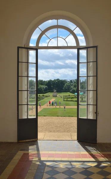 Puerta en Orangery Wrest park Silsoe Bedfordshire Inglaterra . — Foto de Stock