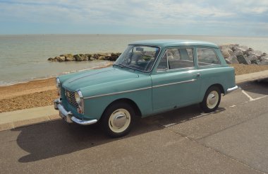 Klasik ışık mavi Austin A40 Felixstowe seafront adlı gösteri.