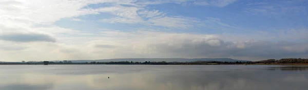Арлінгтон водосховище east Sussex на ще один день. панорама на воду — стокове фото