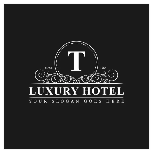 Logotipo de hotel de luxo com T — Vetor de Stock