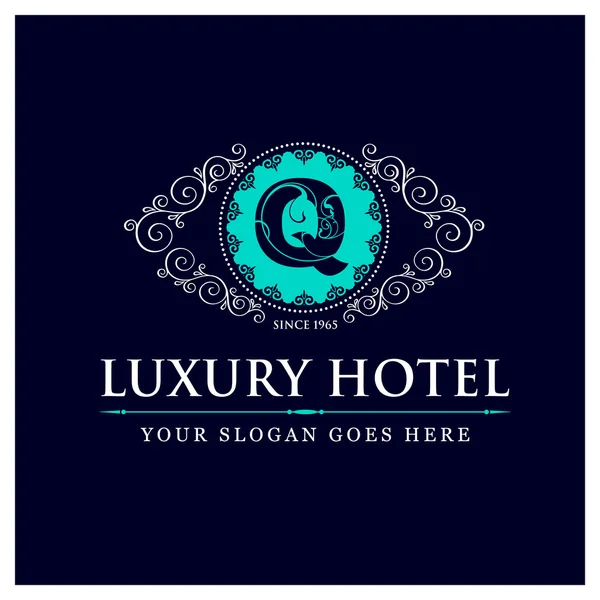 Logotipo do hotel de luxo - Q — Vetor de Stock