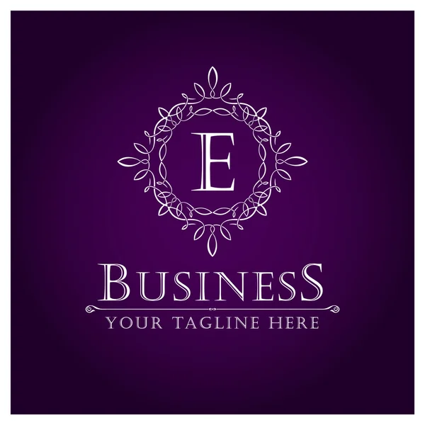 E harfi ile Buisiness Logo tasarımı — Stok Vektör