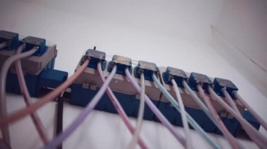 Çamaşırhane endüstriyel ekipmanlarının otomatik kimyasal tedarik sisteminin kapatılması