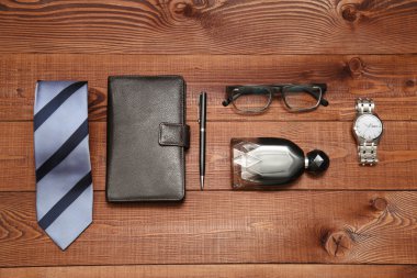 Düz erkek moda çekim yatıyordu. İş bak.