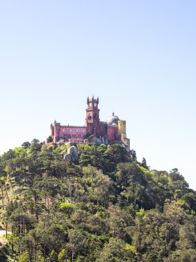 Etkileyici Palacio de Pena (Da Pena Sarayı) Sintra, Portekiz'de görünümünü