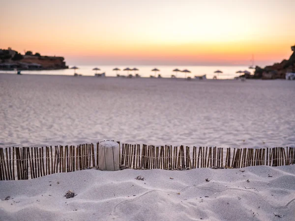Cala Saona, Formentera içinde kum duvar