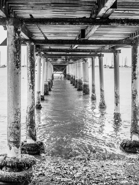 Under the peruvian dock — Stock Photo, Image