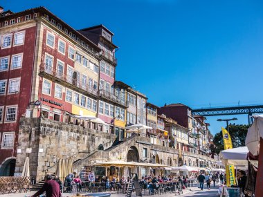 Ribeira üzerinde yürüme