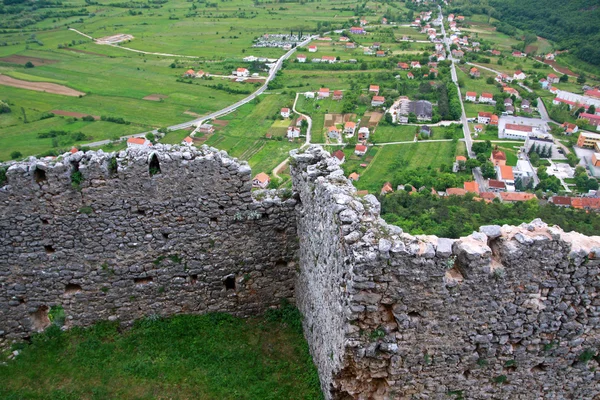 Bir harabe görüntülemek