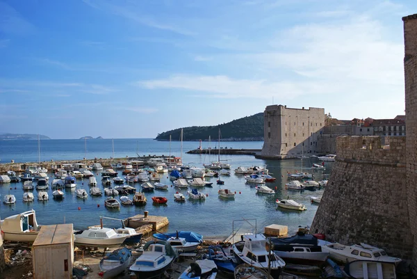 Eski şehir Dubrovnik liman
