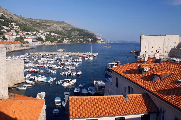 Eski şehir Dubrovnik liman