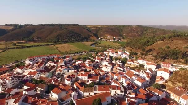 Odeceixe - Portugese toeristische stad luchtfoto — Stockvideo