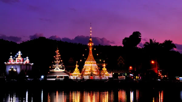 Wat Jong Klang saat senja — Stok Foto