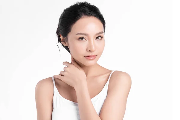 Beautiful Young Asian Woman Clean Fresh Skin White Background Face — Stock Photo, Image