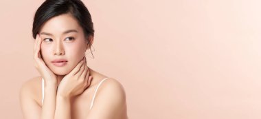 Taze bej arkaplan, yüz bakımı, yüz bakımı, kozmetoloji, güzellik ve kaplıca, Asyalı kadın portresi