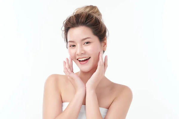 Beautiful Young Asian Woman Clean Fresh Skin White Background Face — Stock Photo, Image