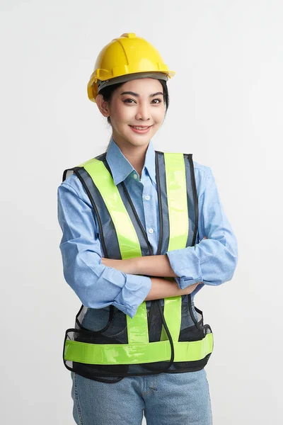 Mooie Aziatische Vrouw Ingenieur Veiligheidshelm Witte Achtergrond Constructie Concept Ingenieur — Stockfoto