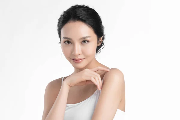 Beautiful Young Asian Woman Clean Fresh Skin White Background Face — Stock Photo, Image