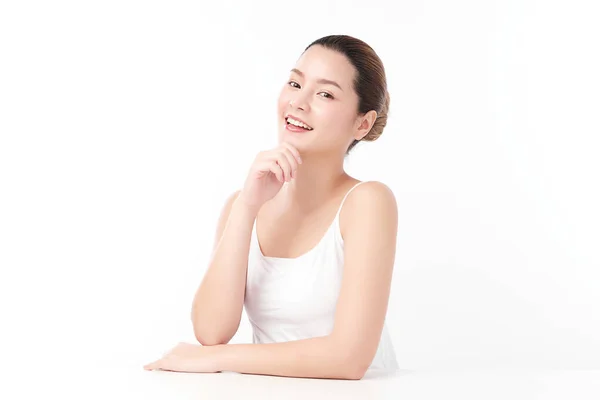 Beautiful Young Asian Woman Clean Fresh Skin White Background Face — Stock Photo, Image