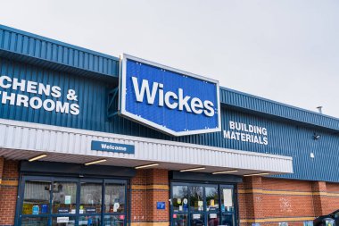Burton, Staffordshire, İngiltere - 17 Şubat 2026: UK DIY ve Bahçe Dükkanı, Wickes