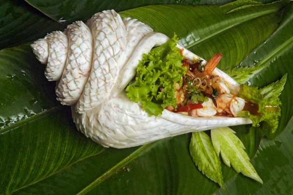 Thai shrimp salad serve in taro root carving — Stock Photo, Image