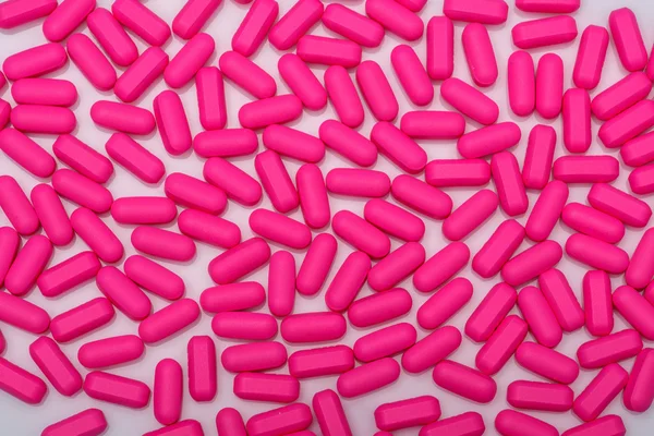 Léky, vitamíny, bílé pozadí — Stock fotografie