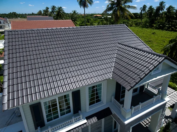 House New Roof Tiles — Stok Foto