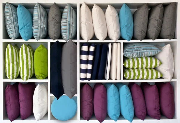 Подушки и подушки — стоковое фото