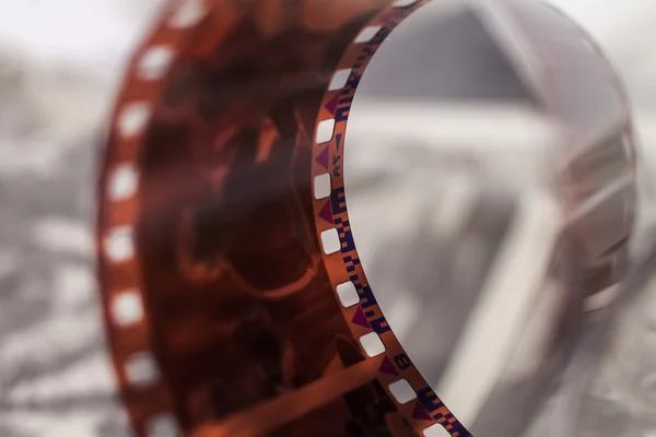 Eski bükülmüş 35 mm film