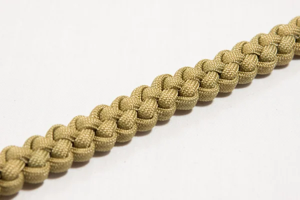 Színes csomózott paracord karkötő — Stock Fotó