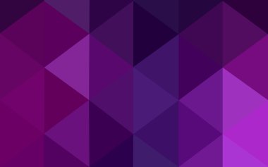 Üçgenler ve degrade origami tarzında oluşan koyu pembe poligonal tasarım deseni.