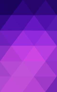 Üçgenler ve degrade origami tarzı oluşur çok renkli mor, pembe poligonal tasarım deseni.