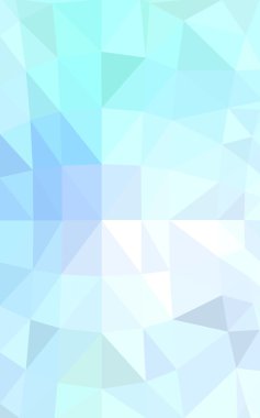 Üçgenler ve degrade origami tarzında oluşan ışık mavi köşeli tasarım deseni