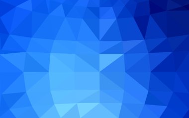 Üçgenler ve degrade origami tarzında oluşan ışık mavi köşeli tasarım deseni