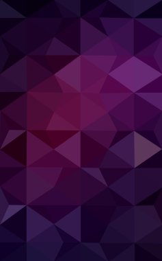 Üçgenler ve degrade origami tarzında oluşan koyu pembe poligonal tasarım deseni.