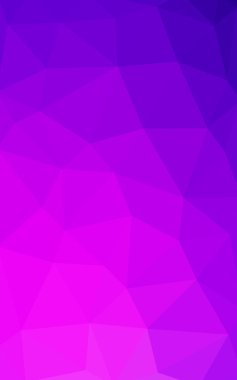 Üçgenler ve degrade origami tarzında oluşan hafif mor pembe poligonal tasarım deseni