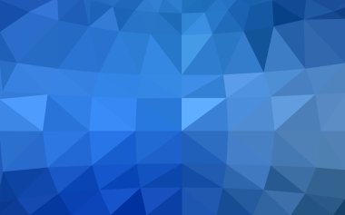 Üçgenler ve degrade origami tarzında oluşan ışık mavi köşeli tasarım deseni