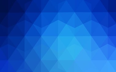 Üçgenler ve degrade origami tarzı oluşur mavi köşeli tasarım deseni.