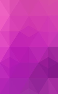 Üçgenler ve degrade origami tarzında oluşan pembe poligonal tasarım deseni.